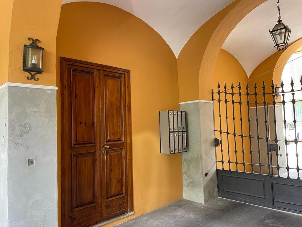 Minimal Loft In Centro A Piacenza Apartamento Exterior foto